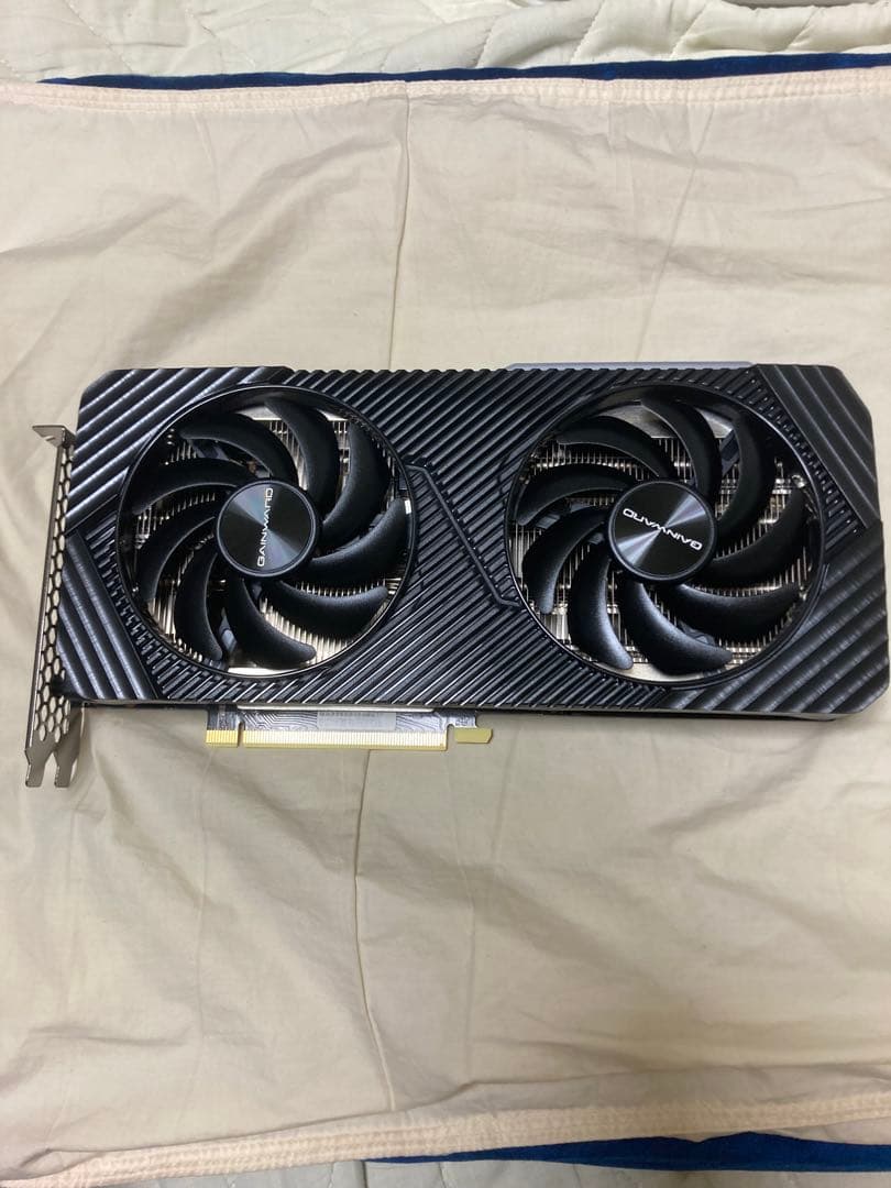 動作良好　GeForce RTX 4070 12GB
