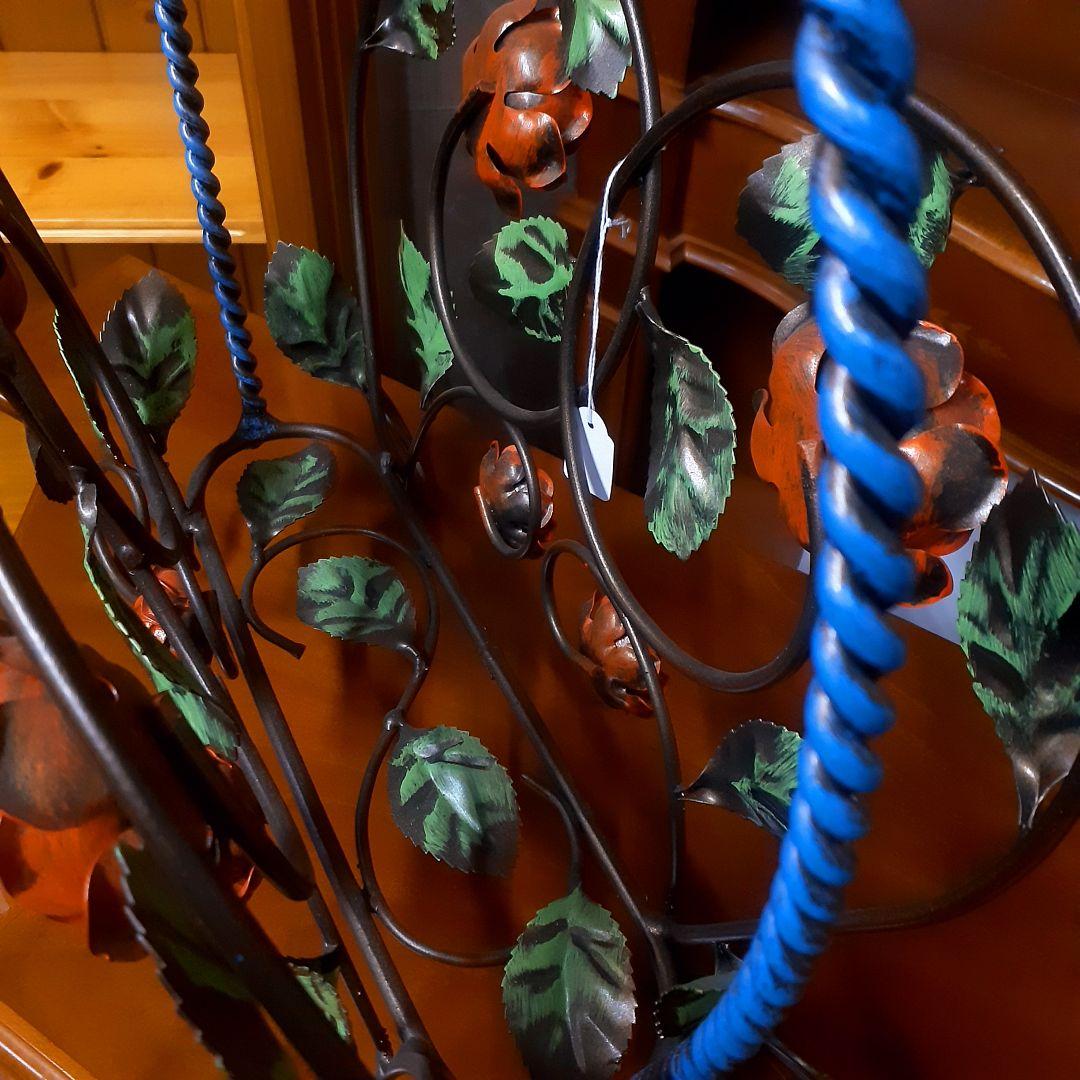 輸入雑貨　イタリア製品　ヨーロピアン　ローズ　アイアン　マガジンラック