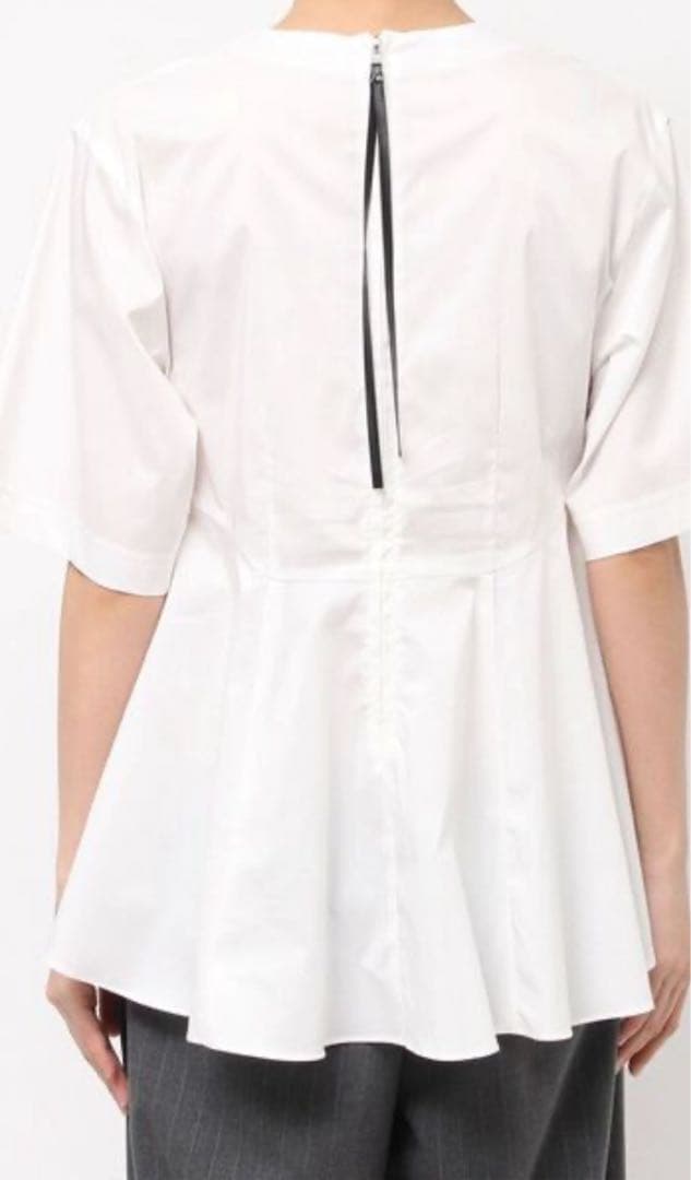 ELENDEEK フリルペプラムブラウス　新品