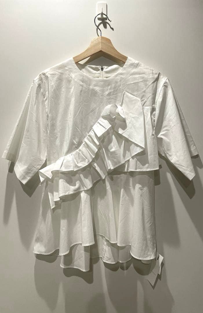 ELENDEEK フリルペプラムブラウス　新品