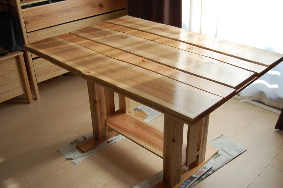 無垢材 ダイニングテーブル 中型