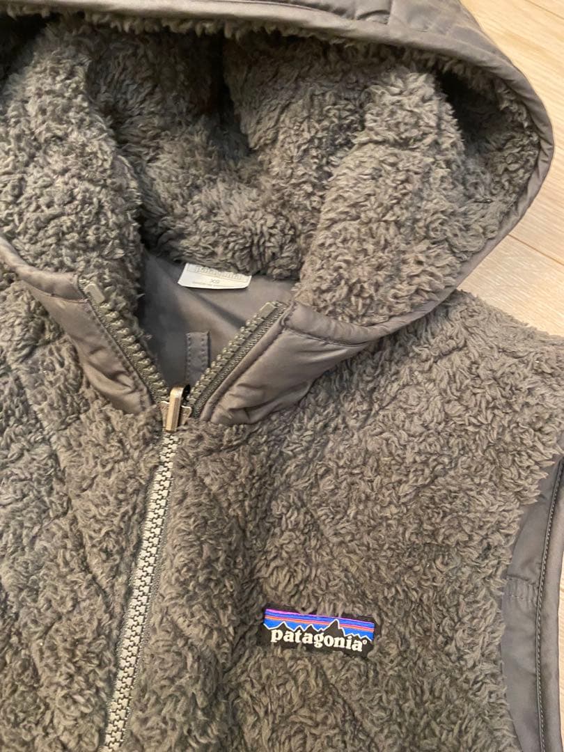 ほぼ未使用　パタゴニア　ベスト　リバーシブル