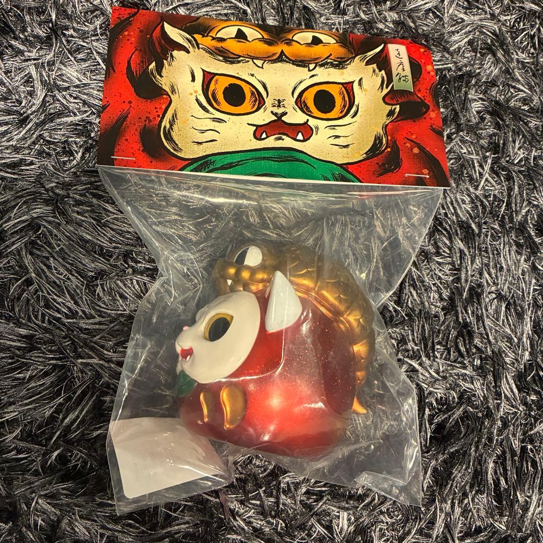 【MEOWWWTHRA】ニャスラだるま 墓場の画廊