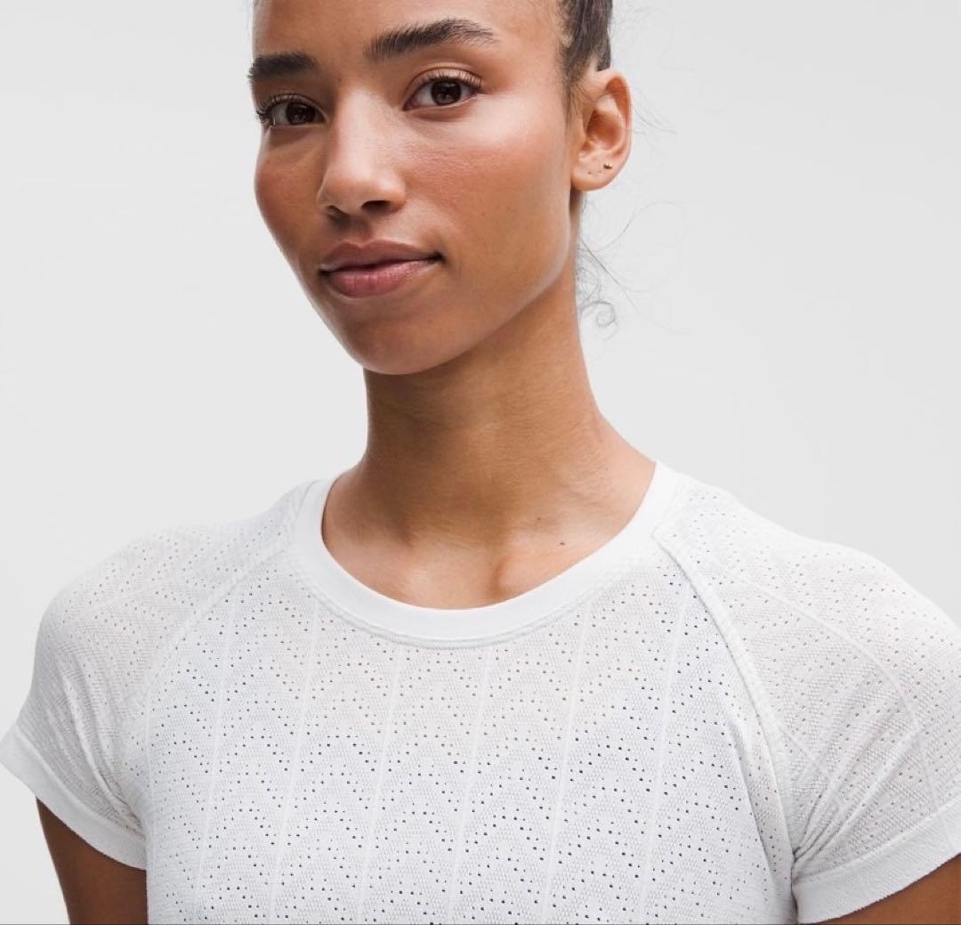 新品 ルルレモンSwiftly Pointelle S.S. Shirt（白）