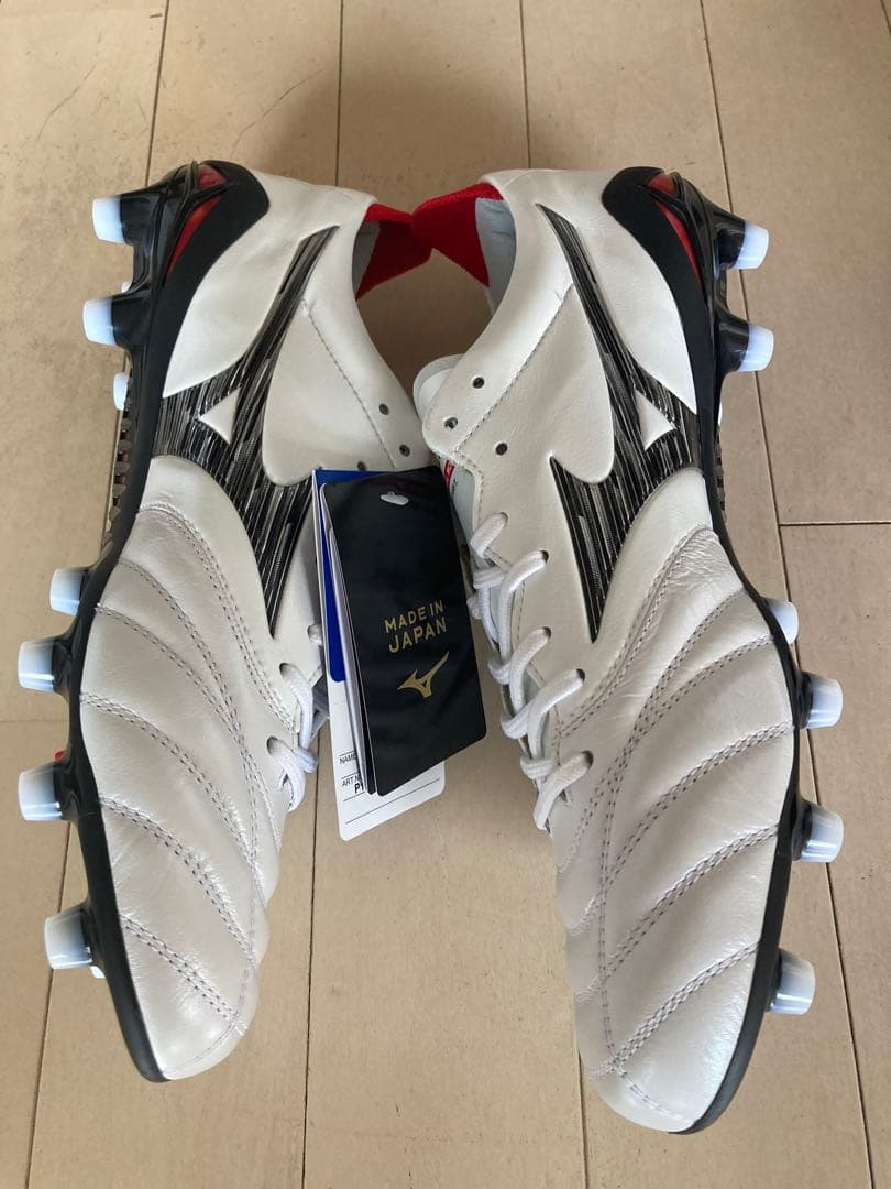 モレリアネオ4ジャパン　白　26.5㎝　新品。