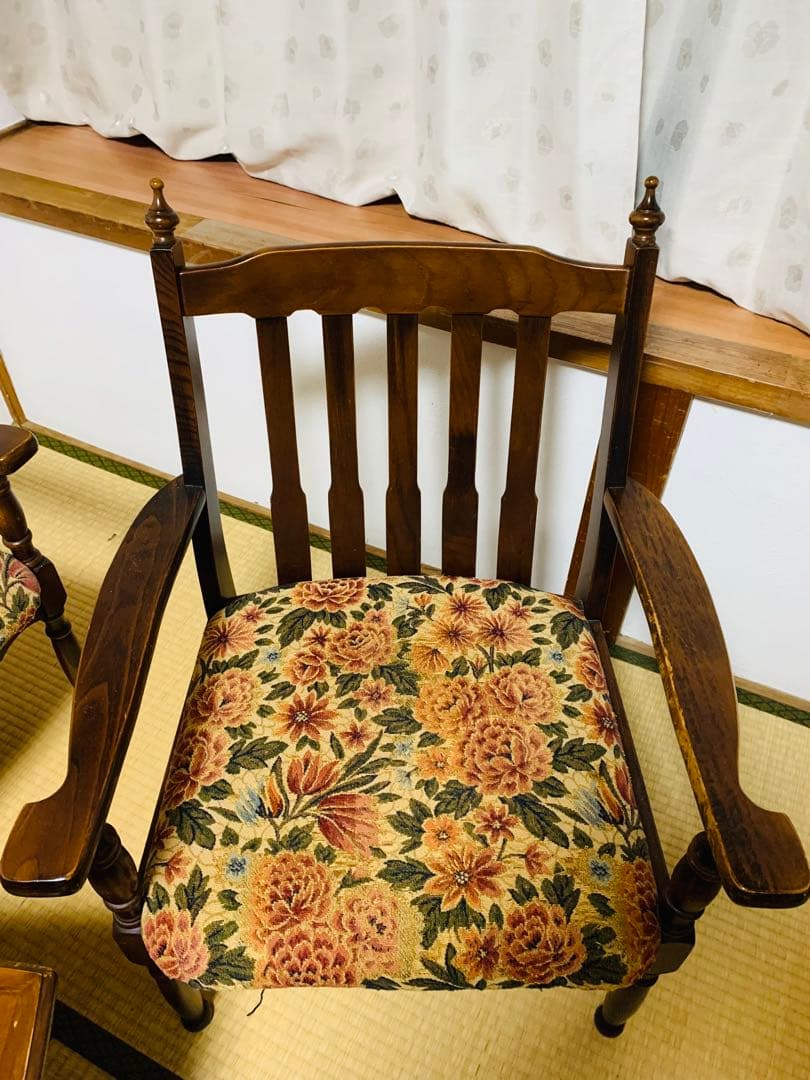 レトロ アンティーク センターテーブルセットの椅子①