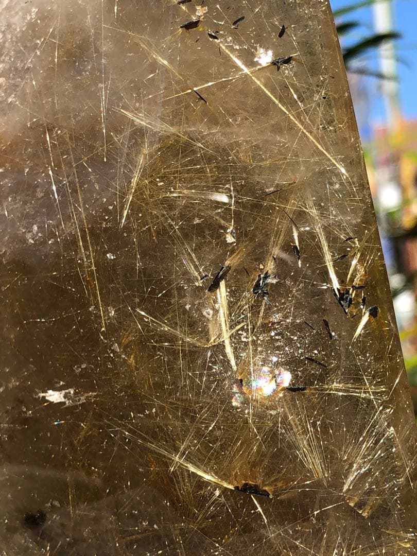 ❤️買い得　345g 観音様　最強財運超レア　強いパワー　ゴールドルチルクォーツ