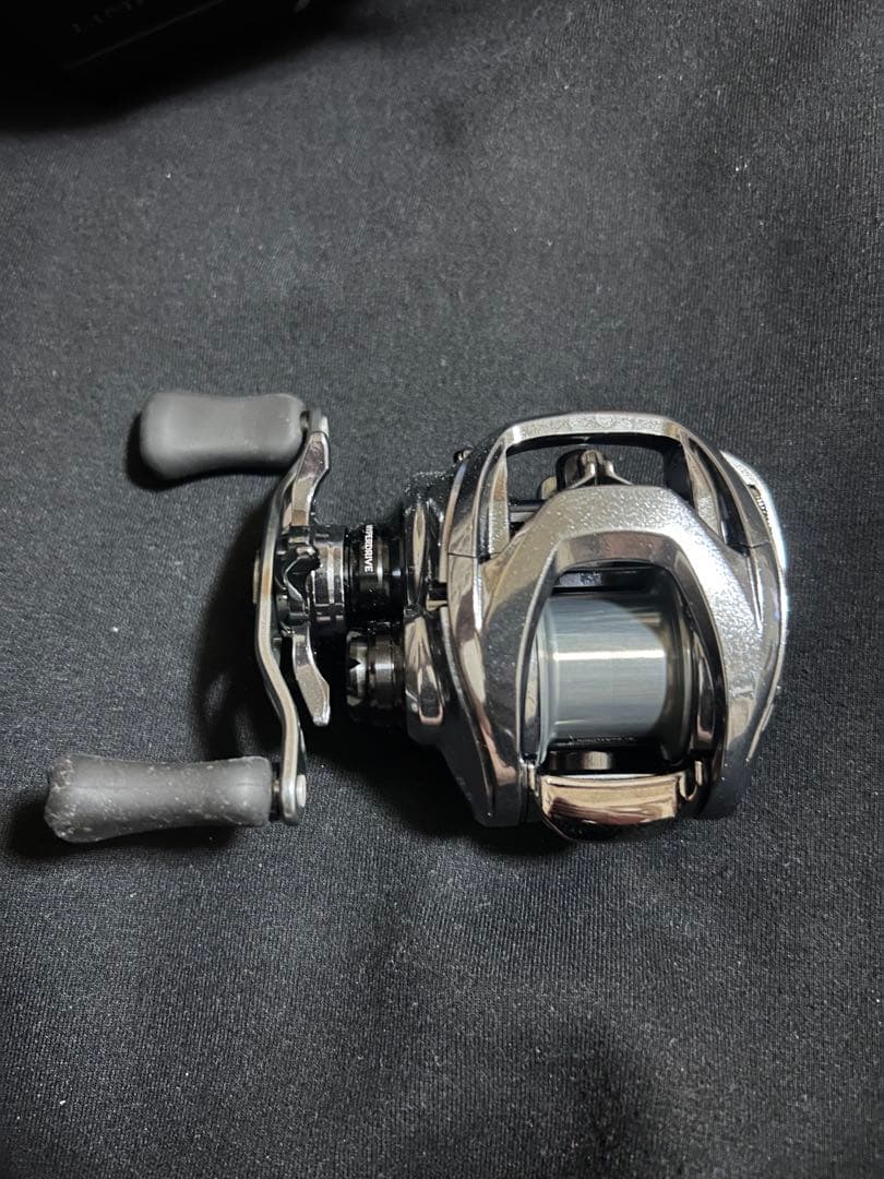 【超美品】ダイワ　21スティーズリミテッドSV TW 1000S XHL