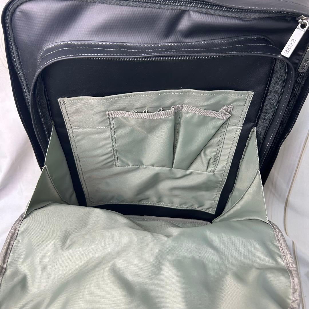 【美品✨】防水 BREE ブリー　スーツケース　キャリーケース機内持込サイズ