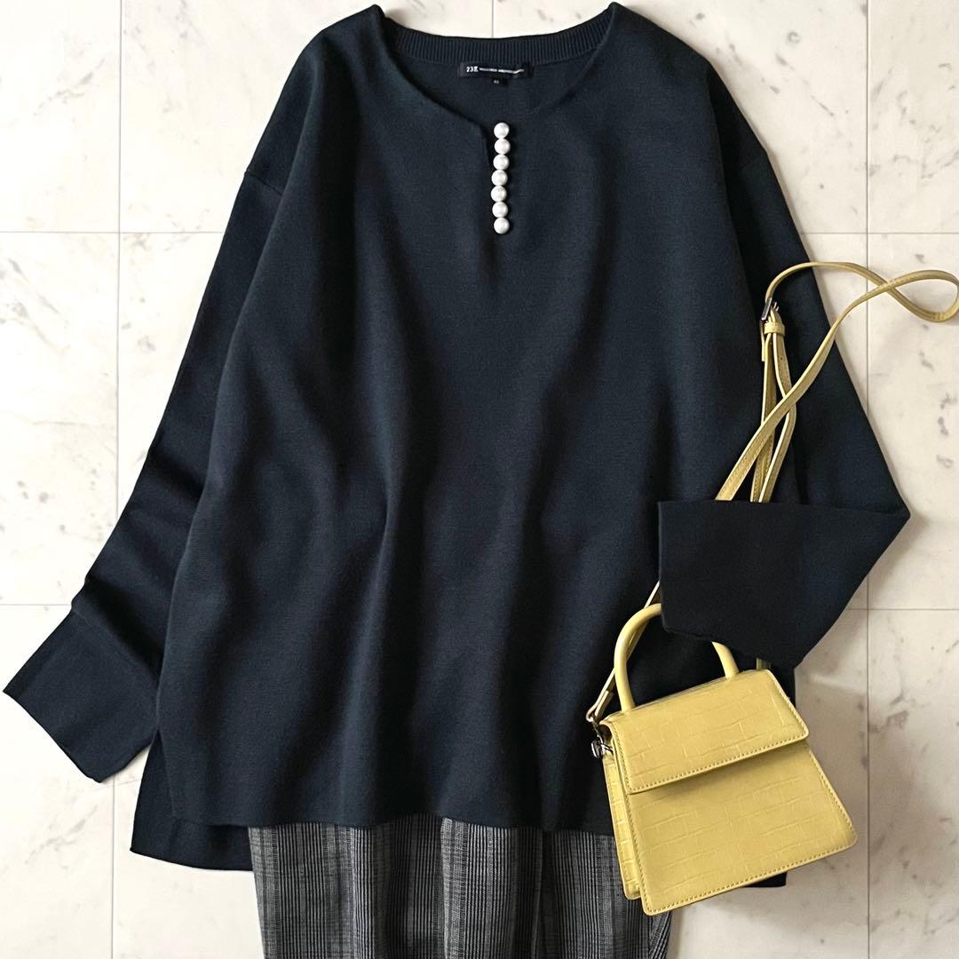 美品♪23区 パールモチーフキーネックプルオーバー 44 大きいサイズ グリーン