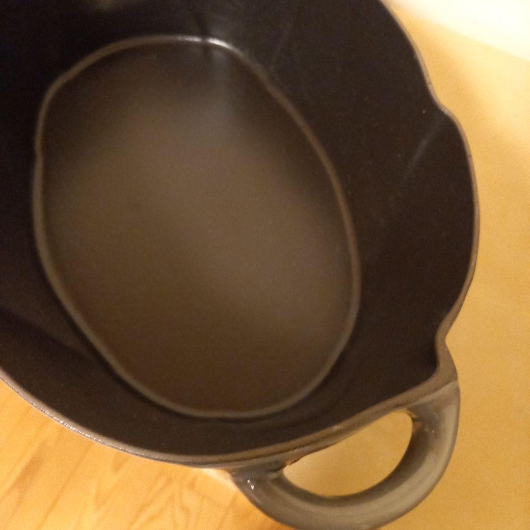 STAUB 牛型 鍋 グレー 　レア商品　フランス製