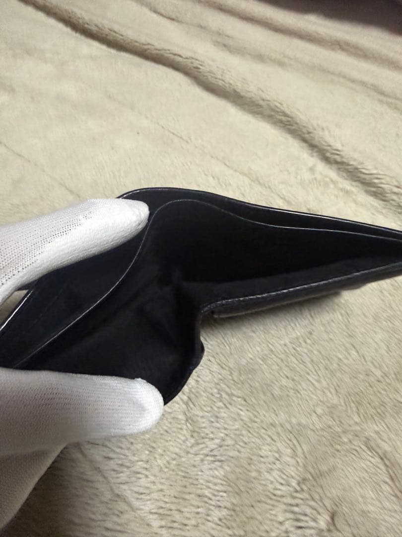 プラダ　二つ折り