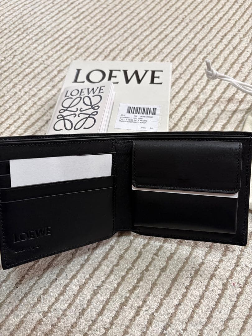 【本日限り】LOEWE 二つ折り財布 ブラック