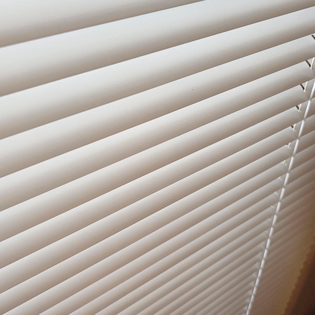 【匿名配送】ニトリ 白 アルミニウム ブラインド BL-25 ワンポールタイプ