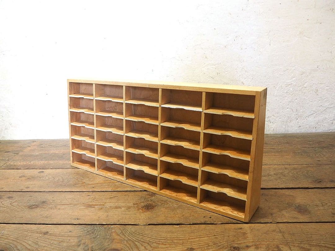1292 収納30升　レトロなコレクションケース　ラック　古家具　ヴィンテージ