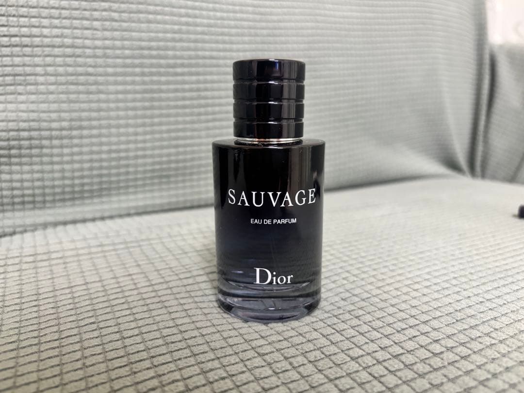 国内正規店購入品　ディオール・ソヴァージュ パルファン 香水 60ml