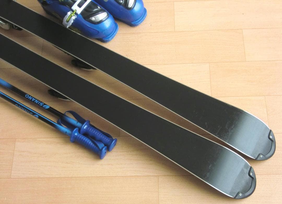 ■■送料無料■ノルディカ＋Hart■子供用スキーセット■130/23■WAX■■