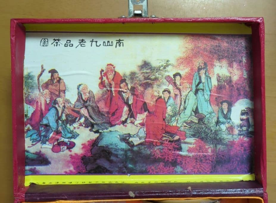 怪王浮雕 古美術 中国 急須 湯呑み9点セット伝統的な茶器セット 急須と茶碗付き