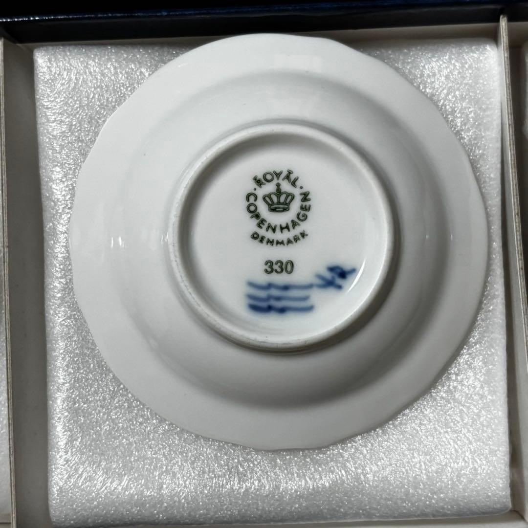 未使用 ロイヤルコペンハーゲン ハーフレース プレイン ブルーフラワー 豆皿