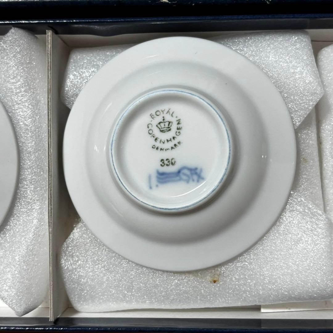 未使用 ロイヤルコペンハーゲン ハーフレース プレイン ブルーフラワー 豆皿