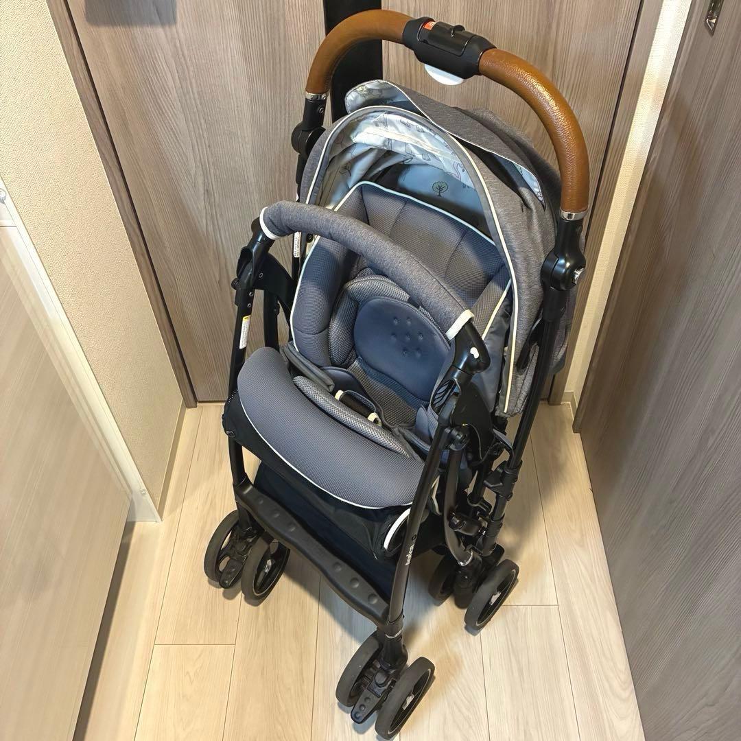 Aprica ラクーナビッテクッション 軽量 ベビーカー A型 レザーハンドル