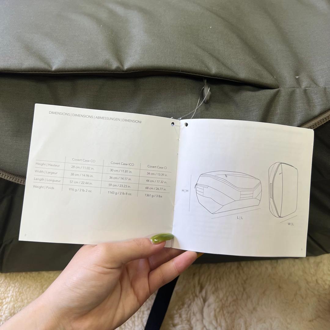 希少モデル新品タグ付き　ARC'TERYX バッグ カーキ　コンバートケース