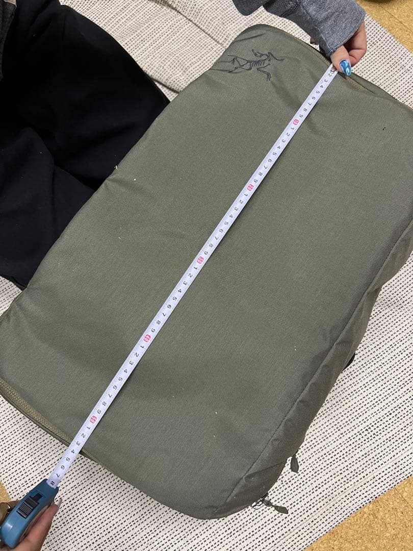 希少モデル新品タグ付き　ARC'TERYX バッグ カーキ　コンバートケース