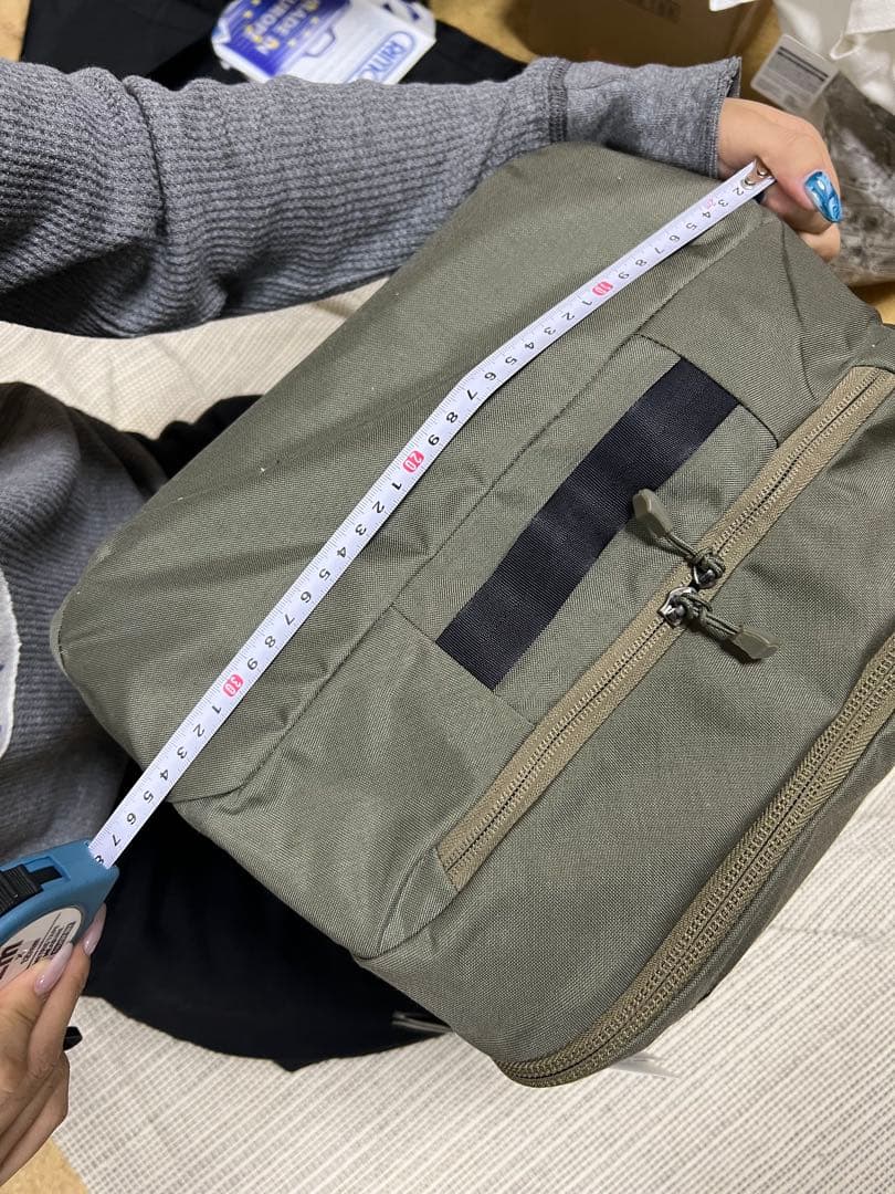 希少モデル新品タグ付き　ARC'TERYX バッグ カーキ　コンバートケース