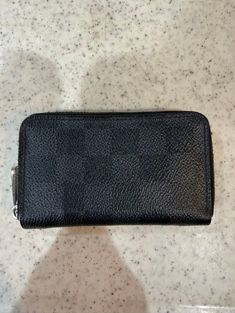 ルイヴィトン ケース ダミエ グラフィット