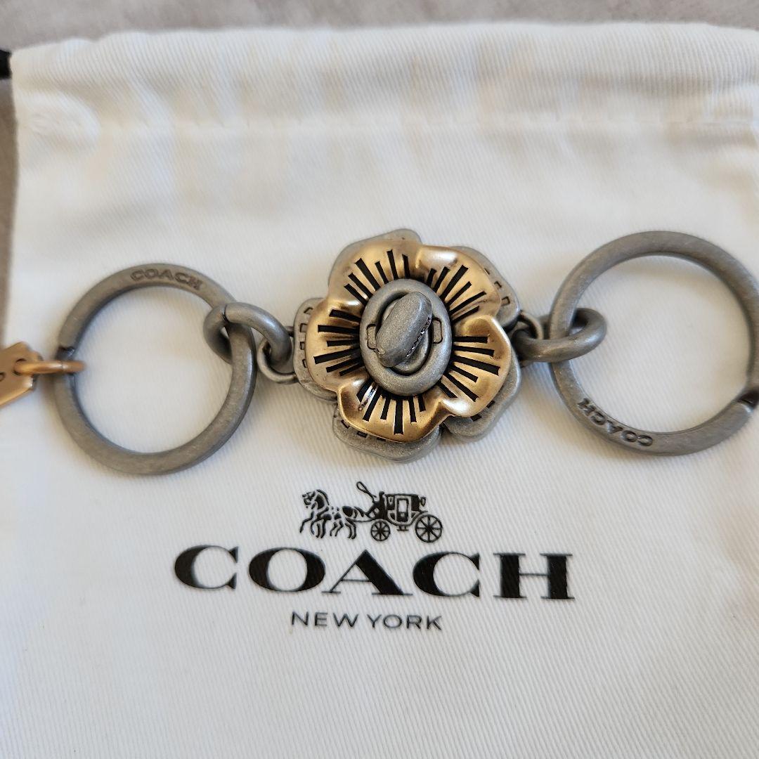 COACHコーチ　ティーローズチャーム キーリング　キーホルダー　2WAY