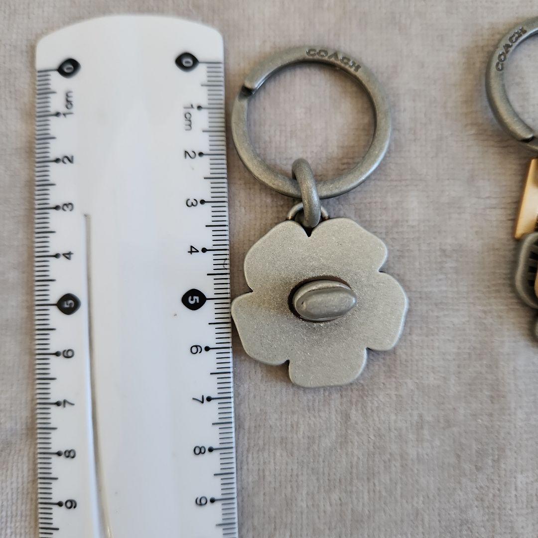 COACHコーチ　ティーローズチャーム キーリング　キーホルダー　2WAY