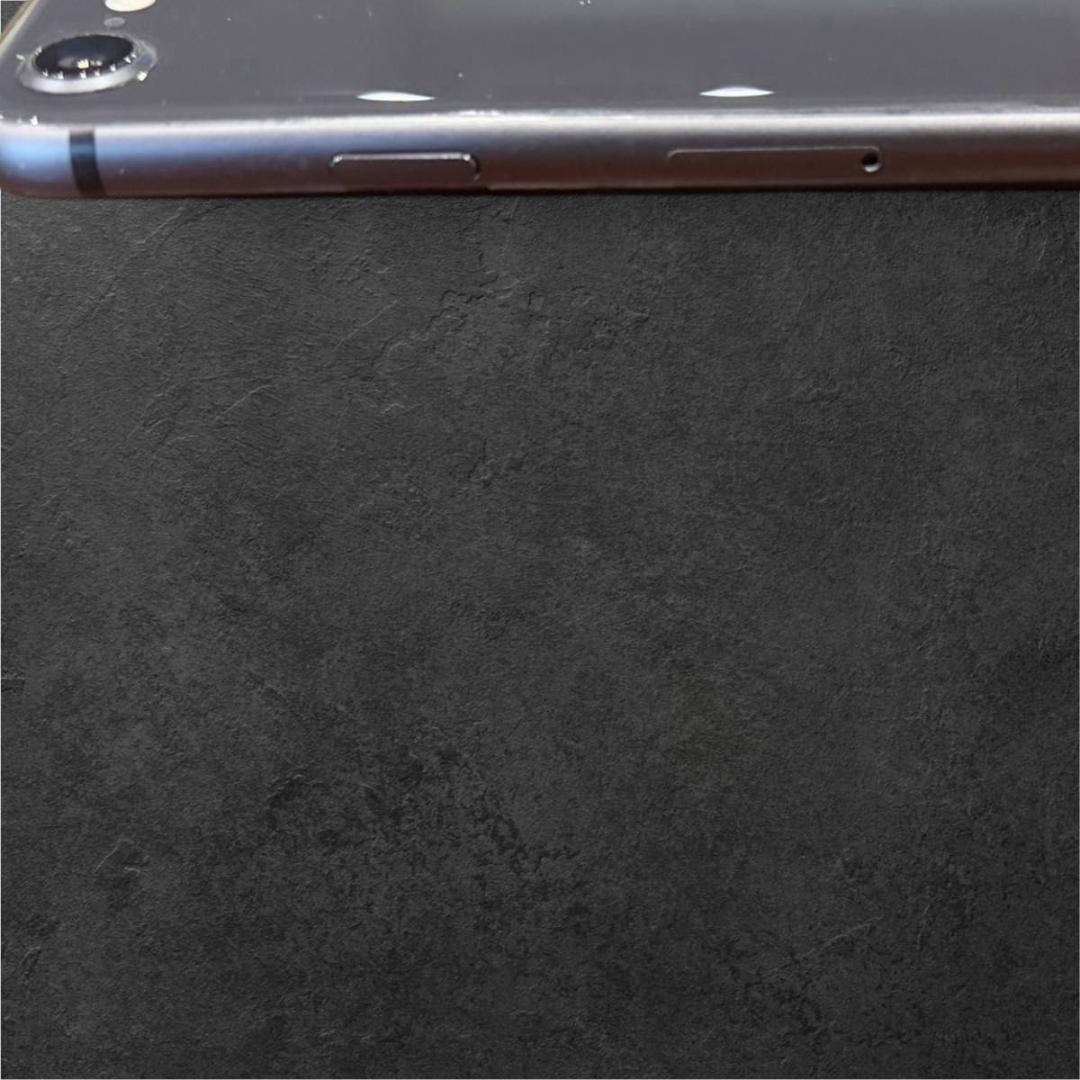 中古品 simロック解除済 iPhone8 64GB スペースグレイ