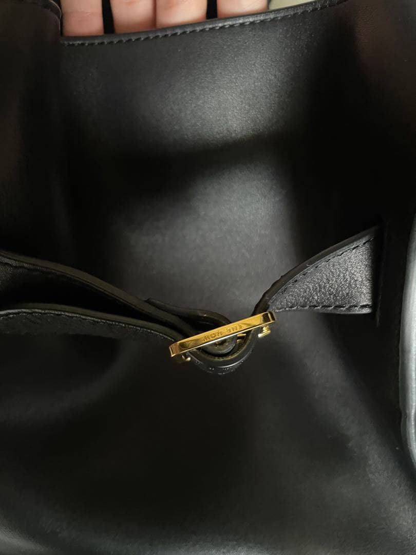 THE ROW Margaux 15 サドルレザー