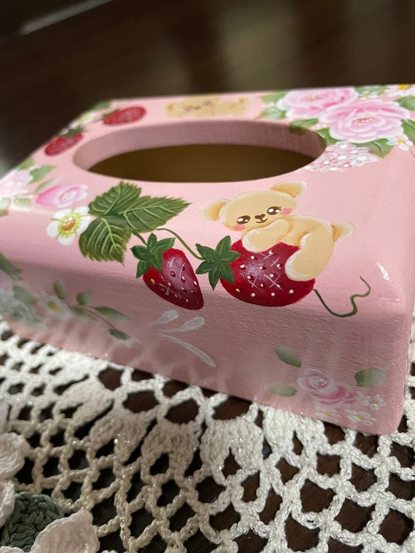 トールペイント　作品　薔薇柄ティッシュボックス
