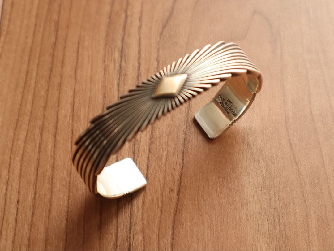 【たーみ】パトリシアべトニー　サンバーストバングル