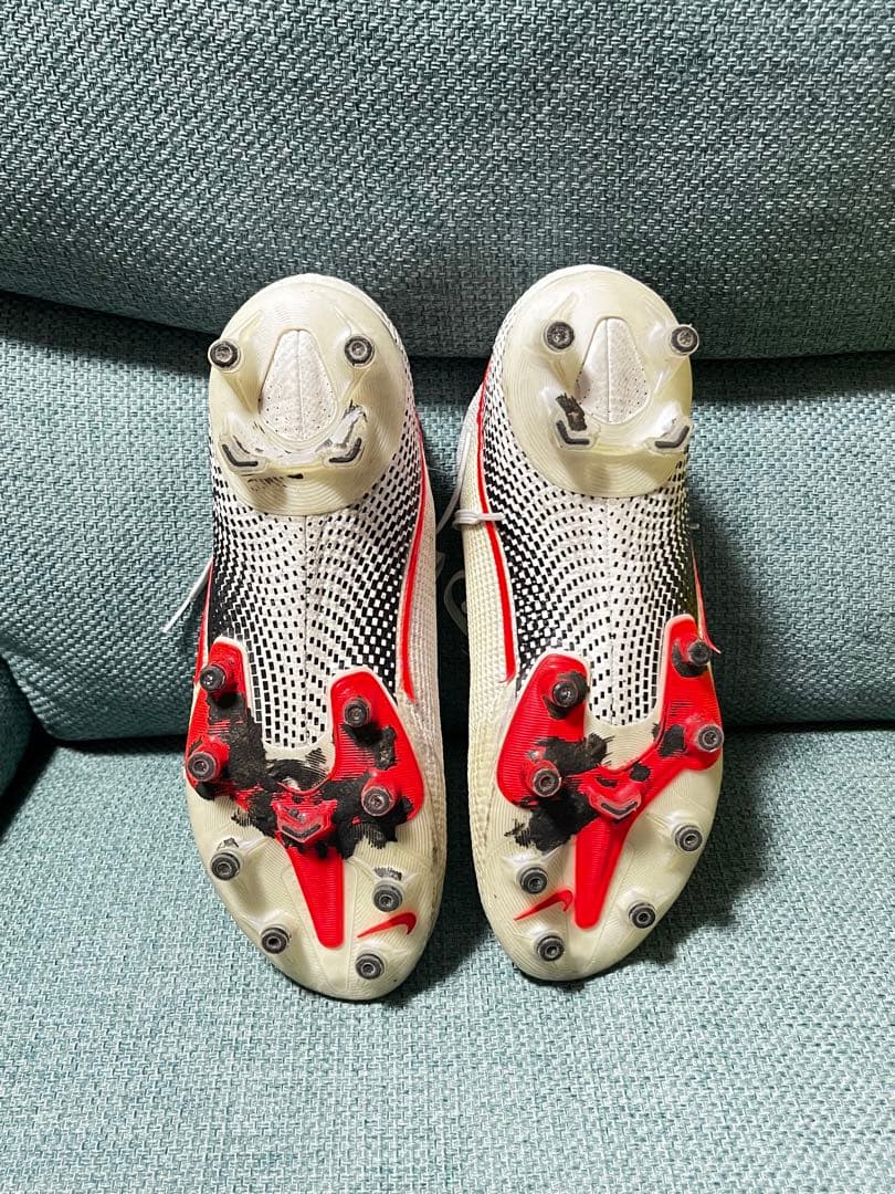 サッカースパイク NIKEマーキュリアルスーパーフライ