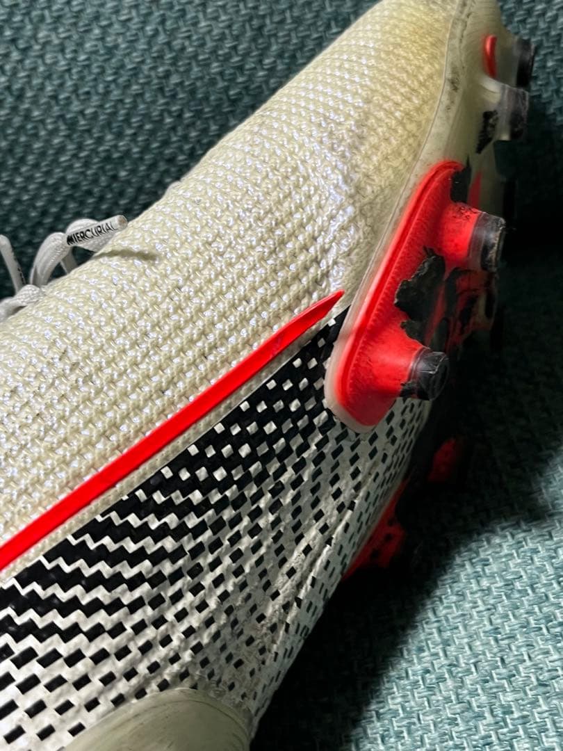 サッカースパイク NIKEマーキュリアルスーパーフライ