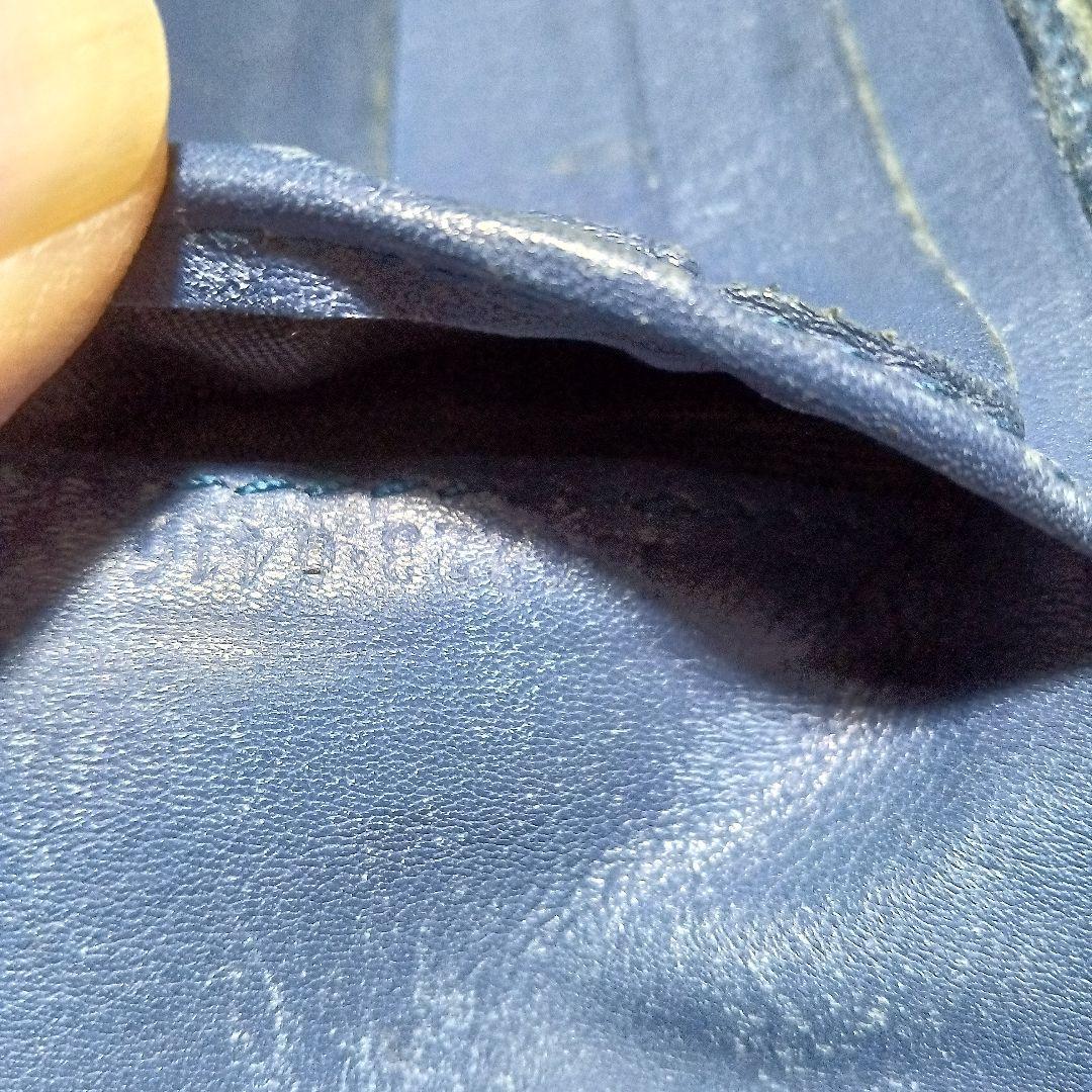 グッチ ２つ折り財布２個セット マイクロ シマ ネイビーとGGパターン