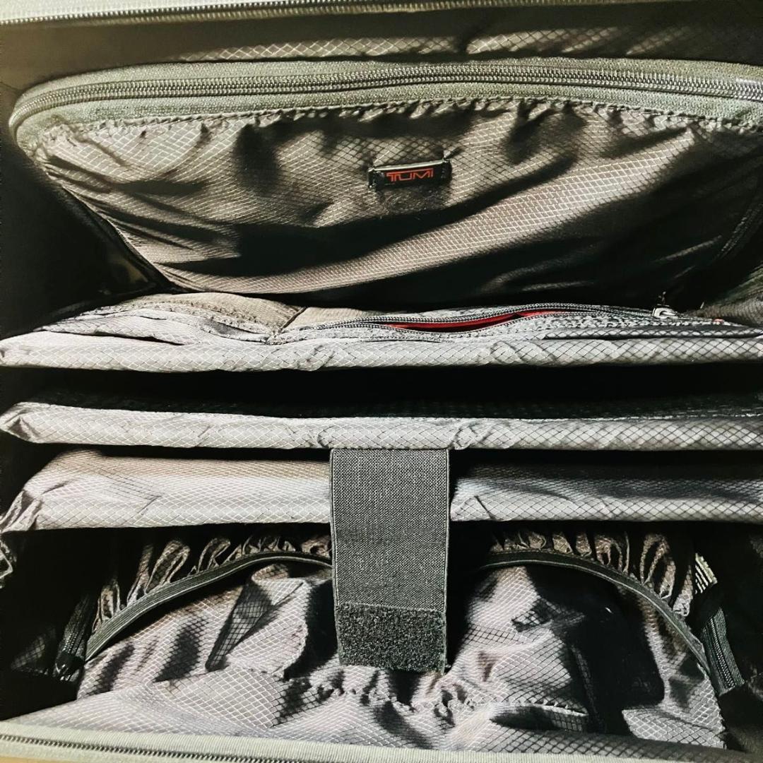 【希少】TUMI スーツケース 228004D V3 ブラック4輪 機内持込可能