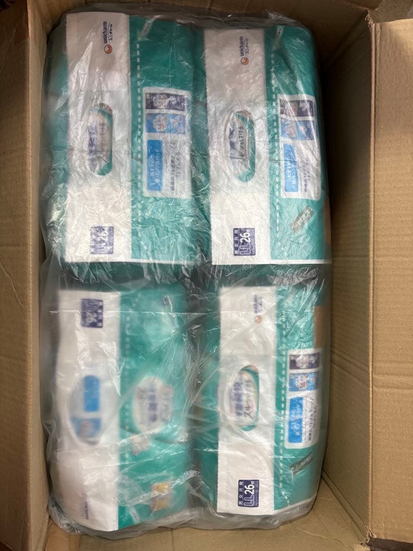 ライフリー うす型軽快パンツLLサイズ 26枚入り×4パック１０４枚　送料込み