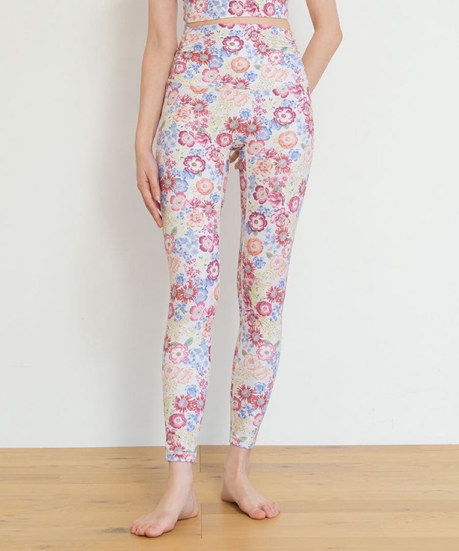 【新品タグ付き】SUKALA エンブロイダリープリントレギンス マルチピンク M