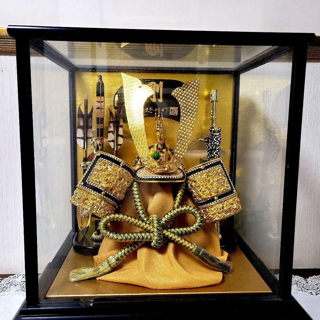 【徳川作 剛】 五月 かぶと (ガラスケース付き)