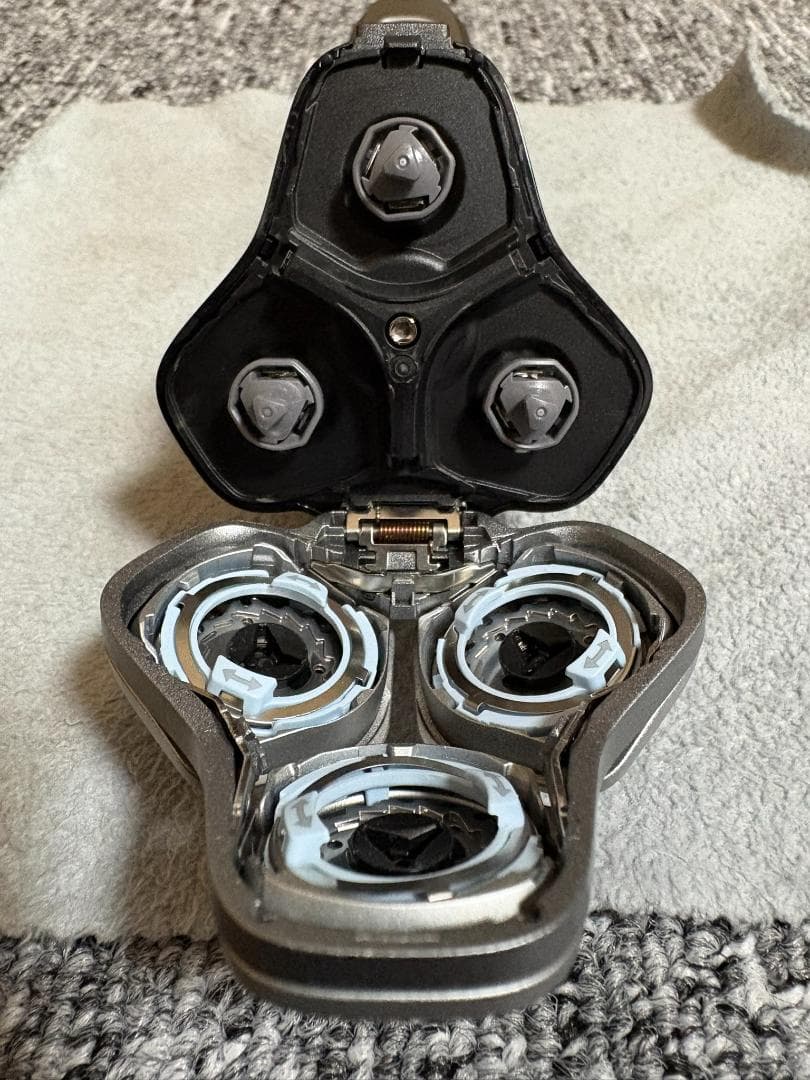 PHILIPS i9000 Prestige XP9202/05 電気シェーバー