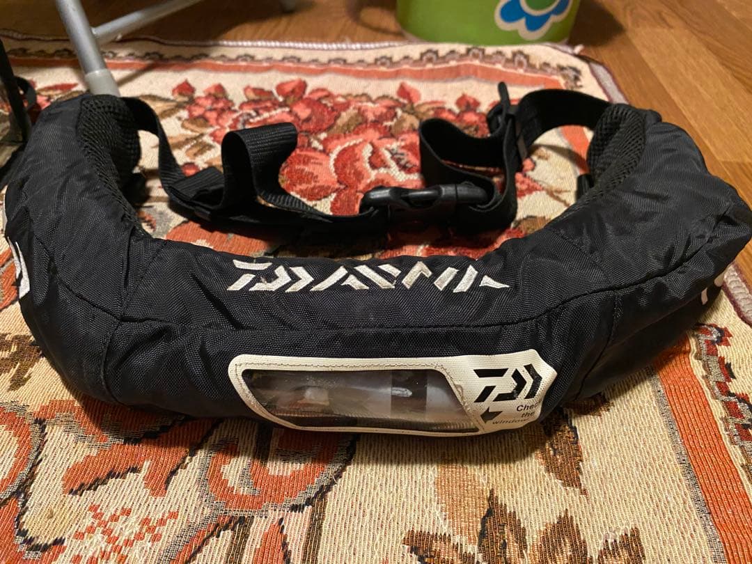 ダイワの腰巻きライフジャケットDF-2207