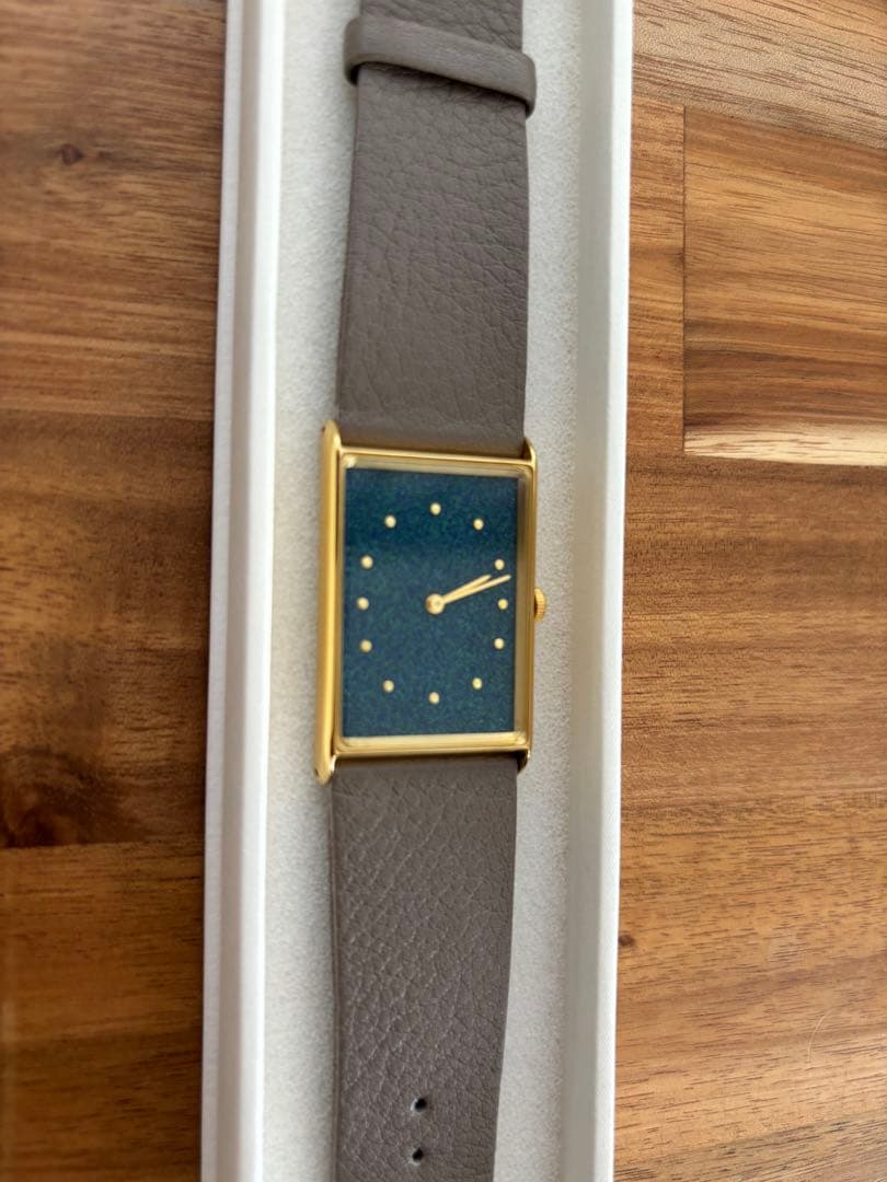 【日本製•石川県】青い文字盤のレディース腕時計