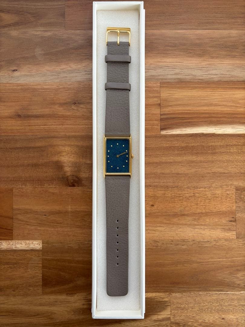 【日本製•石川県】青い文字盤のレディース腕時計