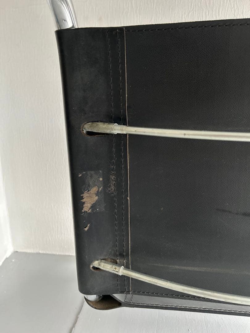 マルトスタム　カンチレバー　本革製　イタリア製　チェア　リプロダクト　❸