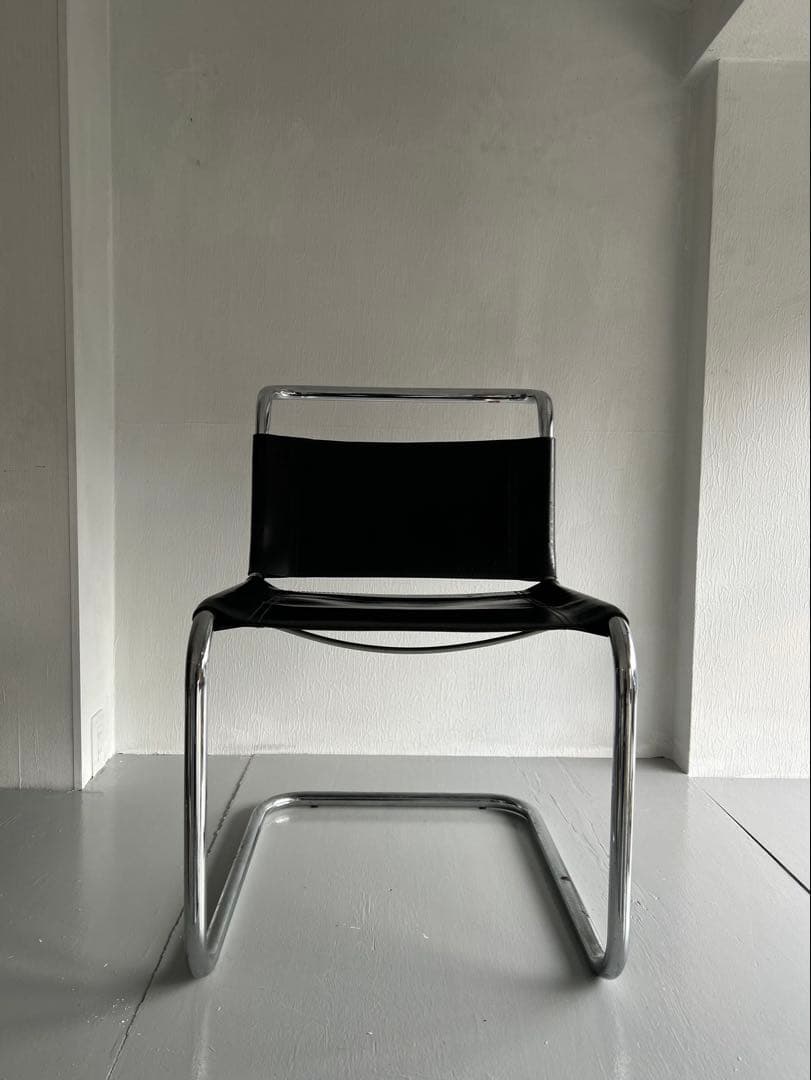 マルトスタム　カンチレバー　本革製　イタリア製　チェア　リプロダクト　❸