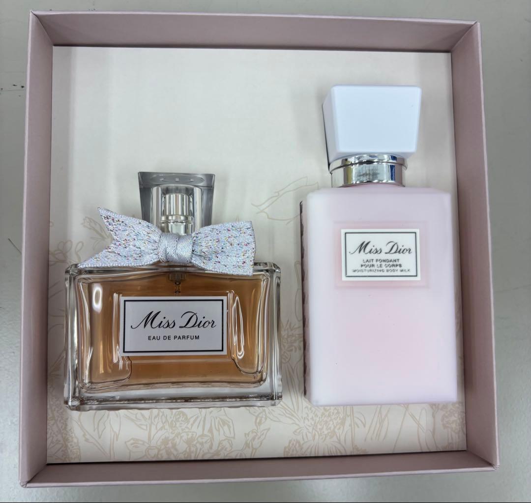 Miss Dior Eau de Parfum & ボディミルク セット