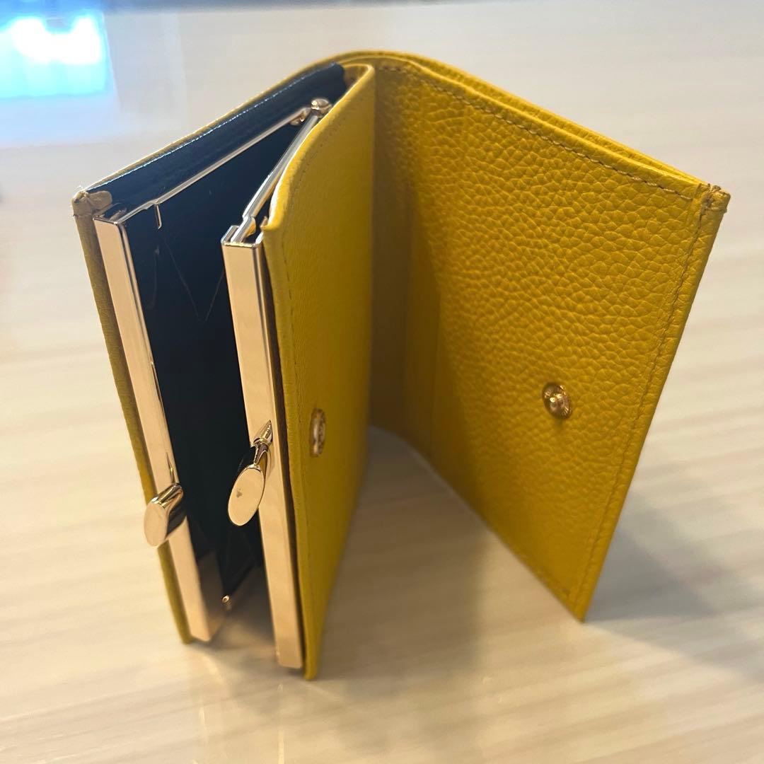 【新品・未使用】皇居 二つ折り財布 黄色 イエロー　がま口